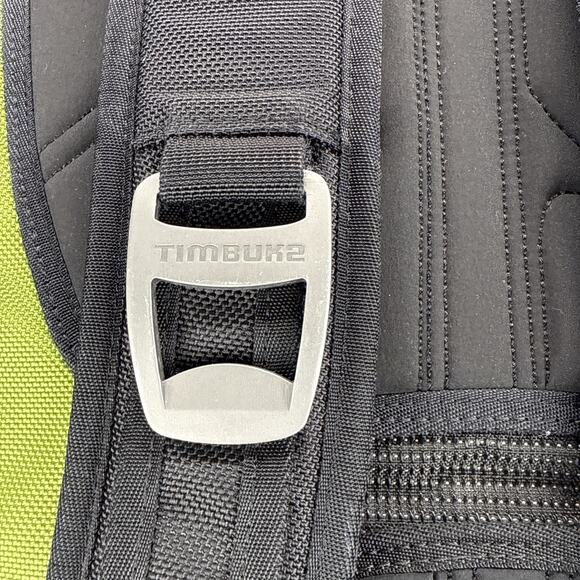 Timbuk2 Swig Urban Laptop Backpack Black Green Commuter Work Travel - Picture 8 of 13